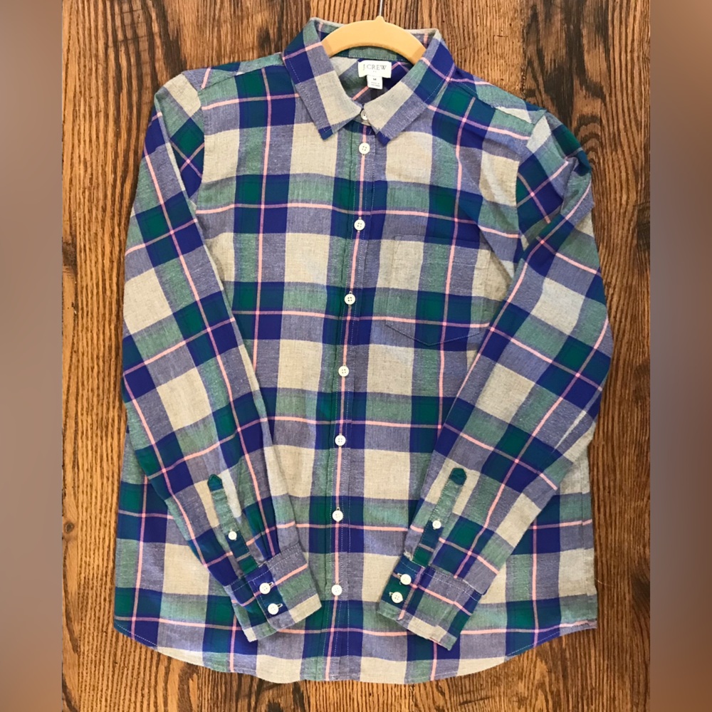 J Crew Women’s Plaid Flannel Shirt—Size Medium